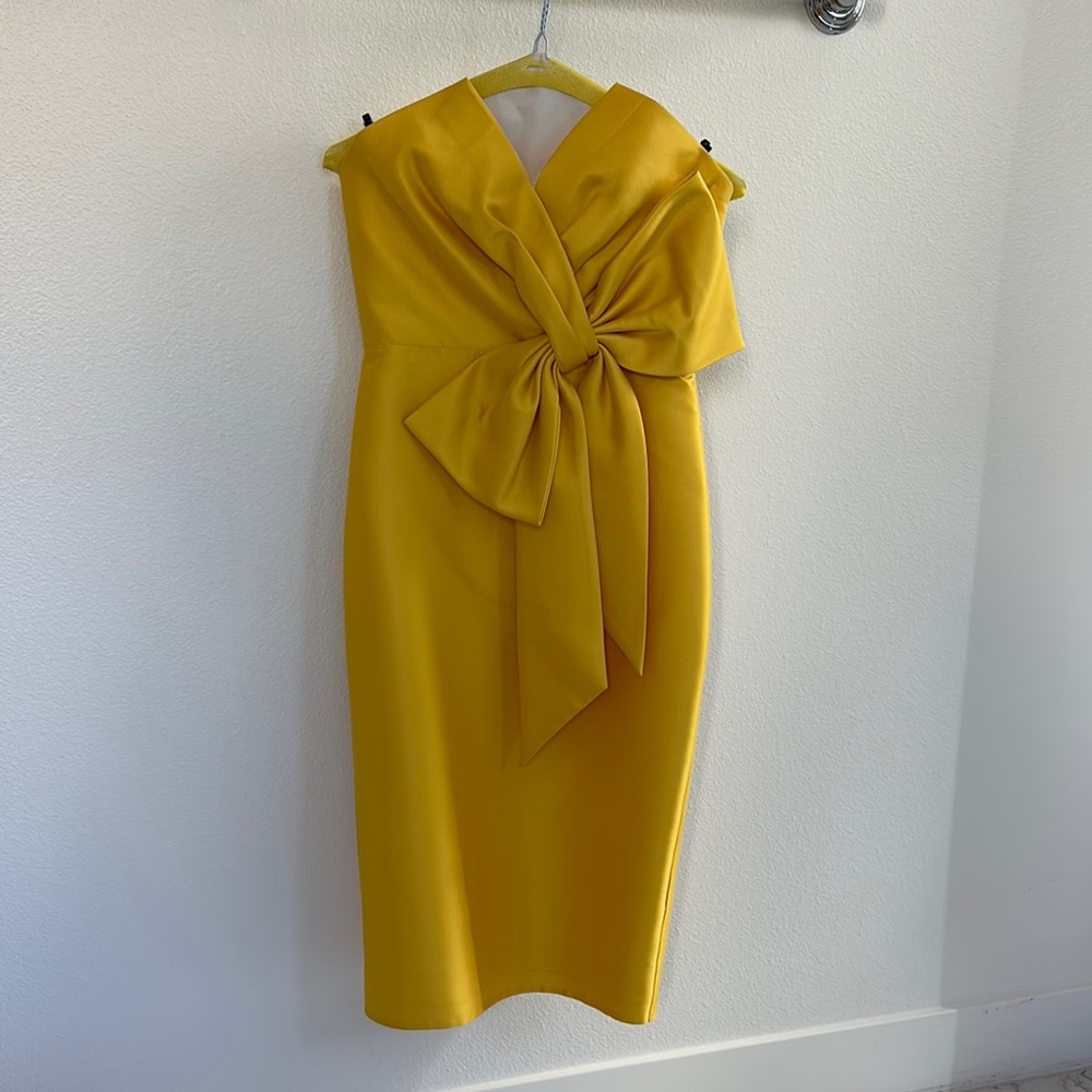 Yellow Asymmetrical Sheath Dress for Cocktail Events